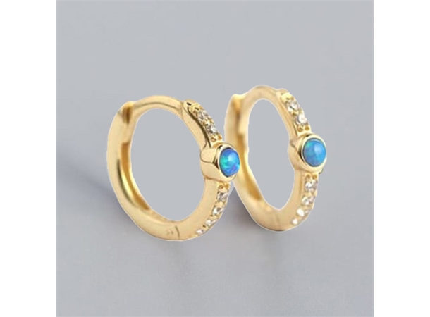 Øreringer i forgylt sølv med blå Opal og zirkonia stener