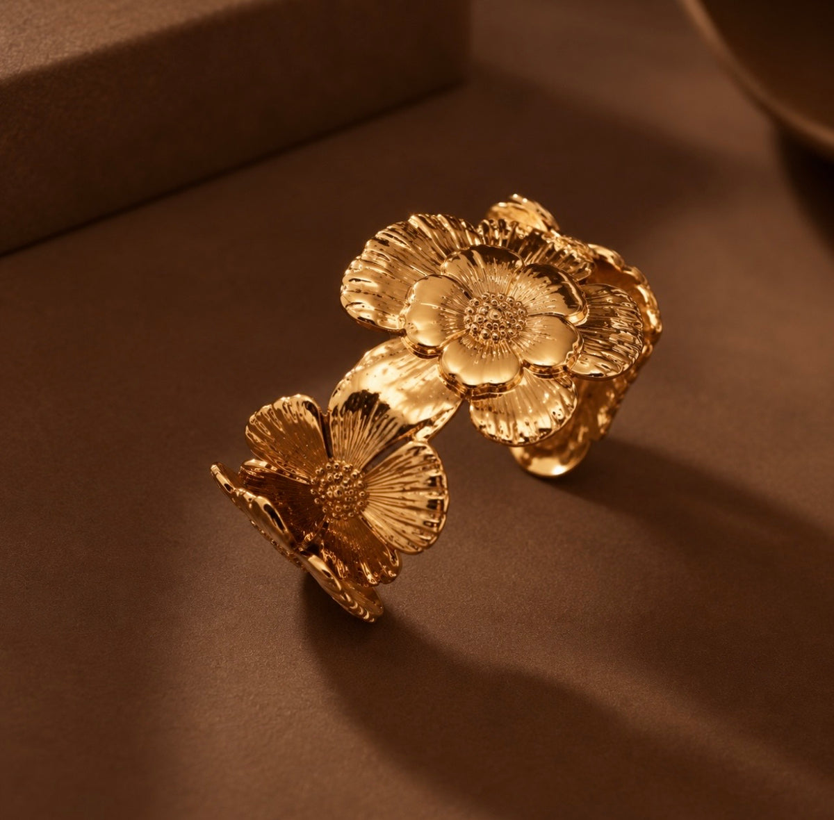 FLOWER BANGLE